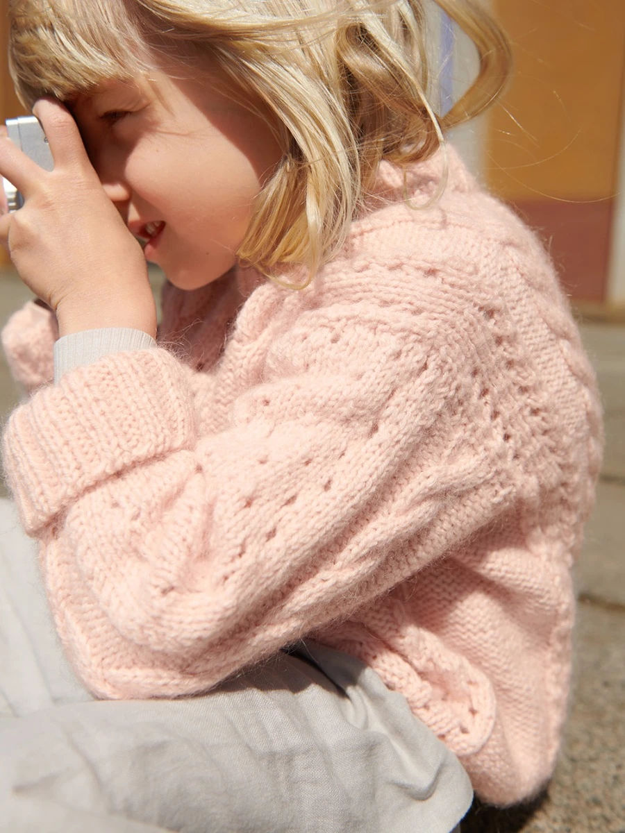 2408 Nr. 1 Cornelia Sweater Junior 2408 Nr. 1 Cornelia Sweater Junior