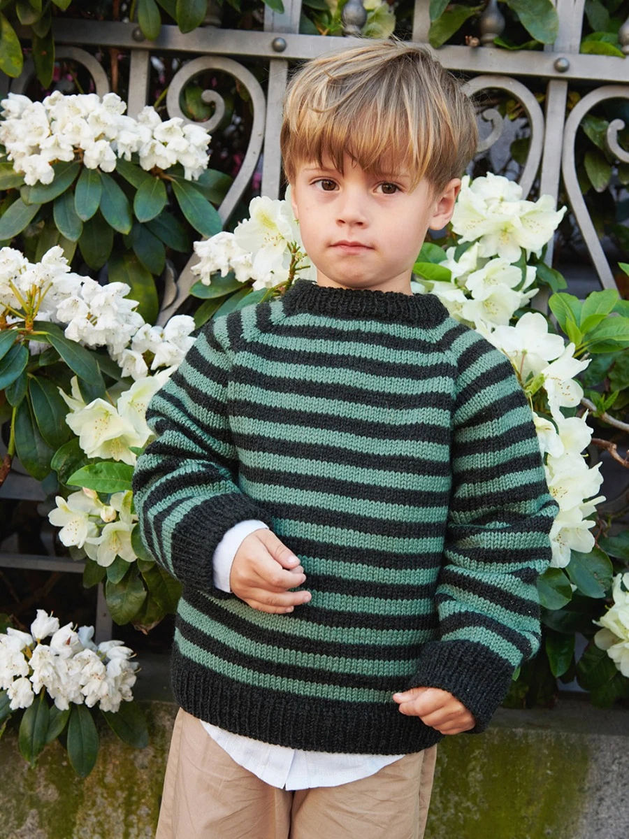 2408 Nr. 3 South Sweater Junior 2408 Nr. 3 South Sweater Junior