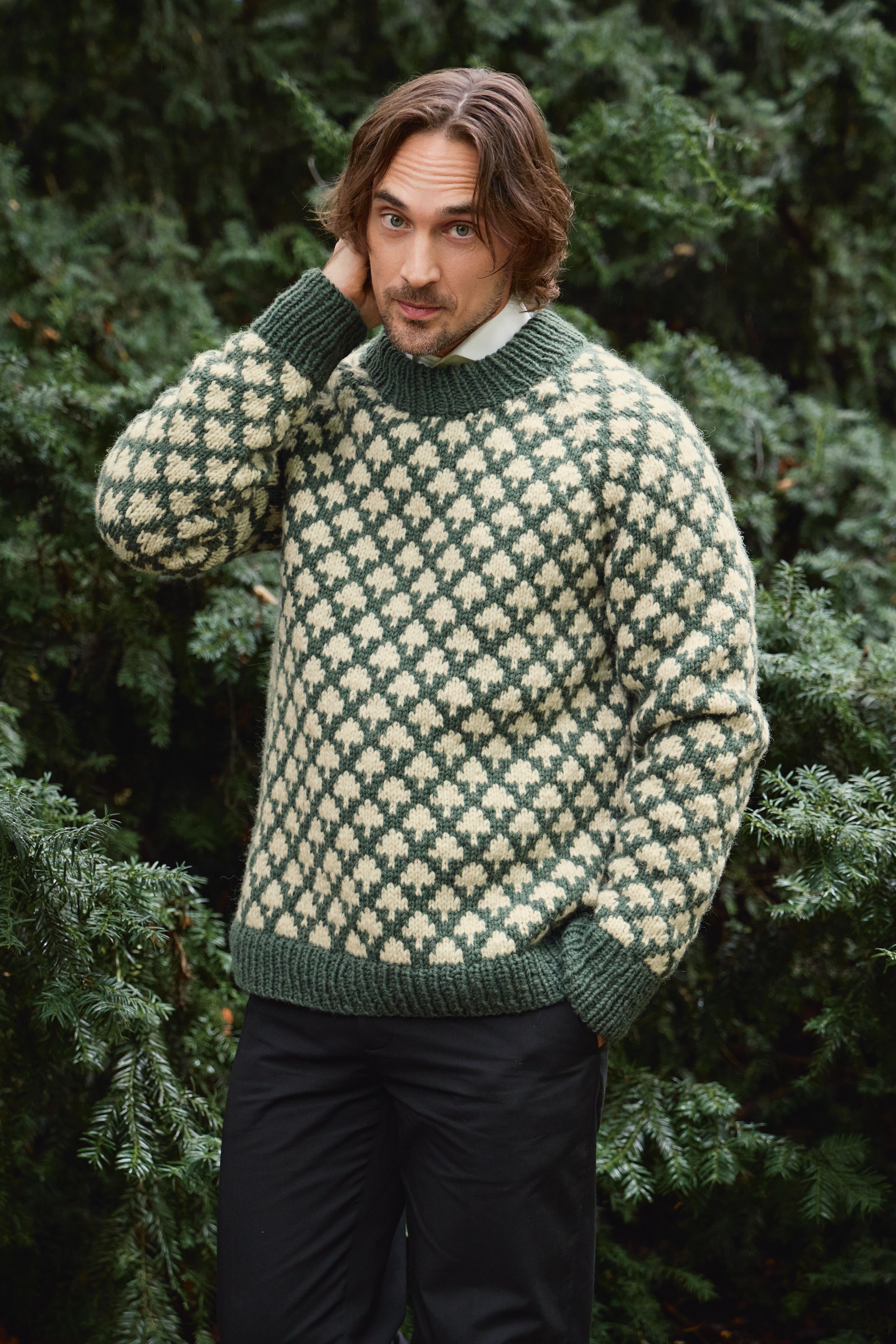 2511 Nr. 3 - Christmas Tree Sweater Man