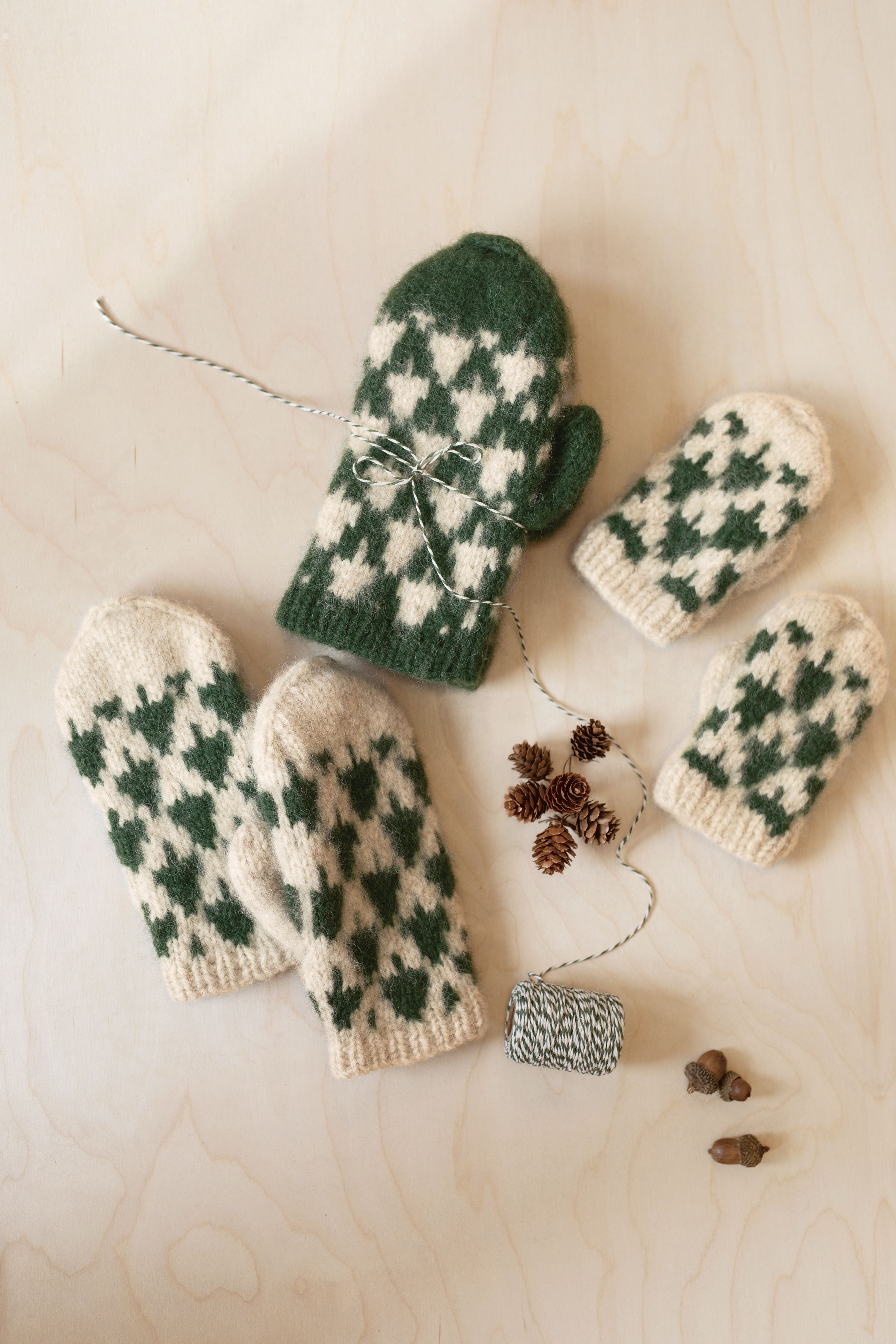 Christmas Tree Mittens Christmas Tree Mittens